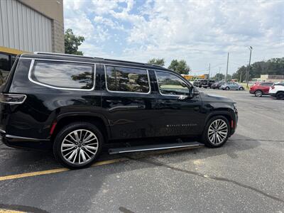 2022 Jeep Grand Wagoneer Series III   - Photo 8 - Elkhart, IN 46514