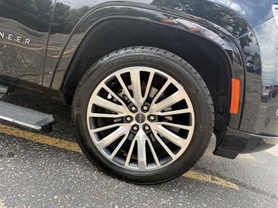 2022 Jeep Grand Wagoneer Series III   - Photo 32 - Elkhart, IN 46514
