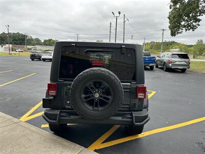 2017 Jeep Wrangler Unlimited Winter Edition   - Photo 5 - Elkhart, IN 46514