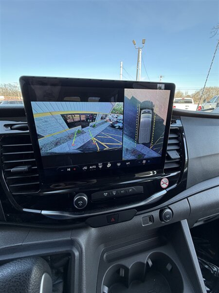 2023 Ford Transit 350 XLT - Photo 16 - Elkhart, IN 46514