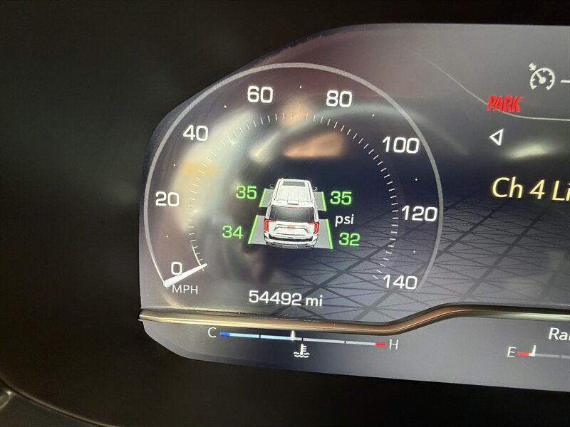 2022 GMC Yukon XL SLE - Photo 24 - Elkhart, IN 46514