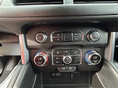2022 GMC Yukon XL SLE   - Photo 22 - Elkhart, IN 46514