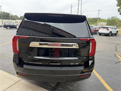 2022 GMC Yukon XL SLE   - Photo 7 - Elkhart, IN 46514