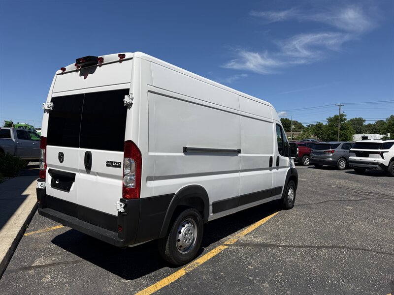 2023 RAM ProMaster 2500 159 WB - Photo 6 - Elkhart, IN 46514
