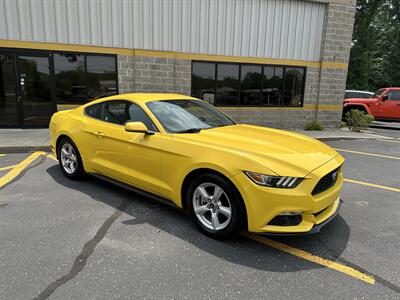 2016 Ford Mustang EcoBoost   - Photo 12 - Elkhart, IN 46514