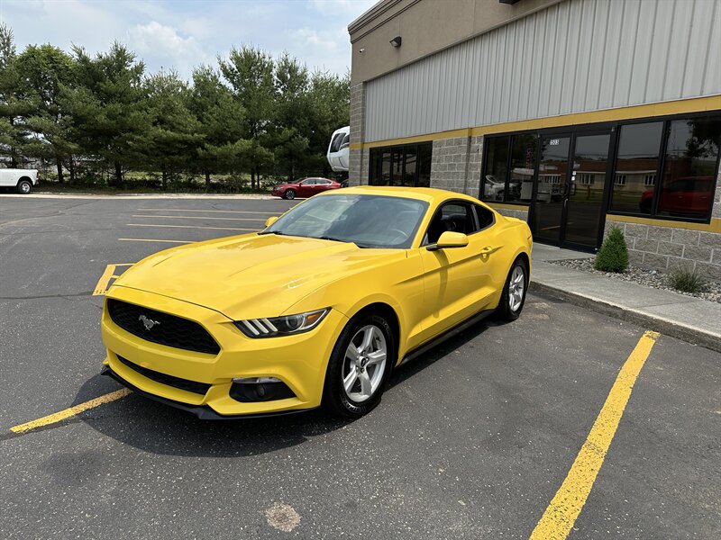 2016 Ford Mustang EcoBoost - Photo 1 - Elkhart, IN 46514