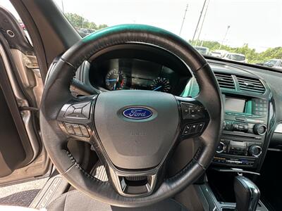 2016 Ford Explorer XLT   - Photo 13 - Elkhart, IN 46514