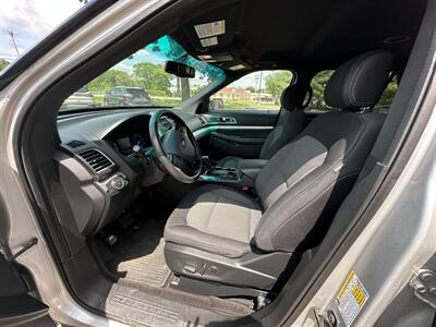 2016 Ford Explorer XLT   - Photo 9 - Elkhart, IN 46514