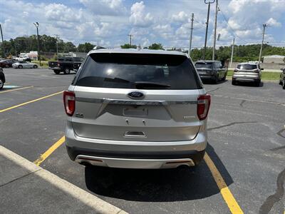 2016 Ford Explorer XLT   - Photo 7 - Elkhart, IN 46514