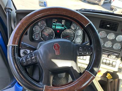 2016 Kenworth 680   - Photo 18 - Elkhart, IN 46514