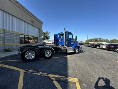 2016 Kenworth 680   - Photo 8 - Elkhart, IN 46514
