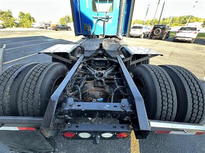2016 Kenworth 680   - Photo 13 - Elkhart, IN 46514