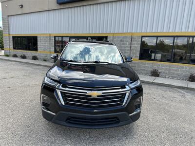 2022 Chevrolet Traverse LT Cloth   - Photo 4 - Elkhart, IN 46514