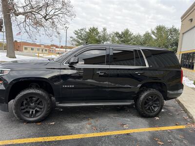 2017 Chevrolet Tahoe LT - Photo 2 - Elkhart, IN 46514