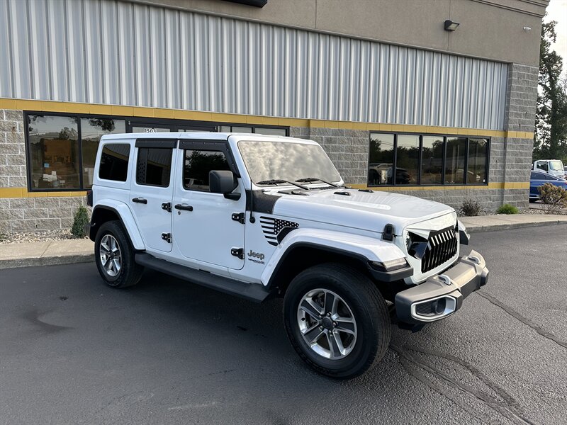 2020 Jeep Wrangler Unlimited Sahara photo 8