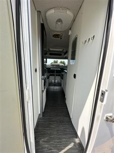 2019 Airstream Nest RWD   - Photo 16 - Elkhart, IN 46514
