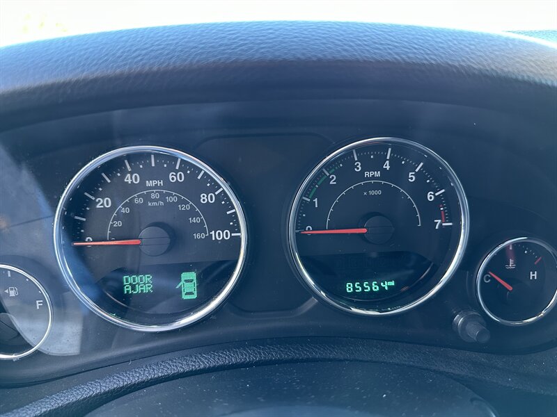 2017 Jeep Wrangler Unlimited Sahara - Photo 18 - Elkhart, IN 46514