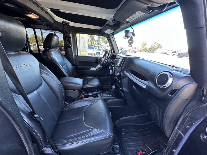 2017 Jeep Wrangler Unlimited Sahara - Photo 14 - Elkhart, IN 46514