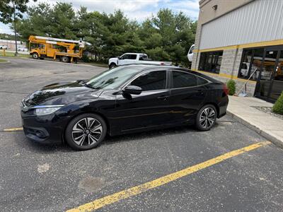 2018 Honda Civic EX-T - Photo 2 - Elkhart, IN 46514