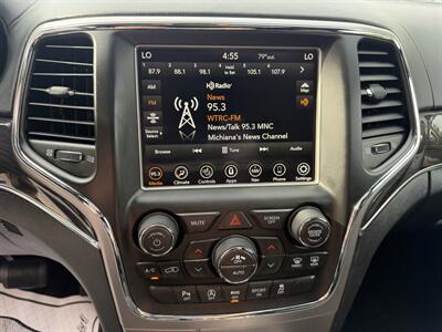 2018 Jeep Grand Cherokee Overland - Photo 22 - Elkhart, IN 46514