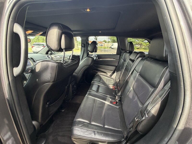 2018 Jeep Grand Cherokee Overland - Photo 17 - Elkhart, IN 46514