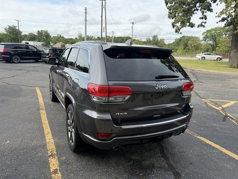 2018 Jeep Grand Cherokee Overland - Photo 5 - Elkhart, IN 46514