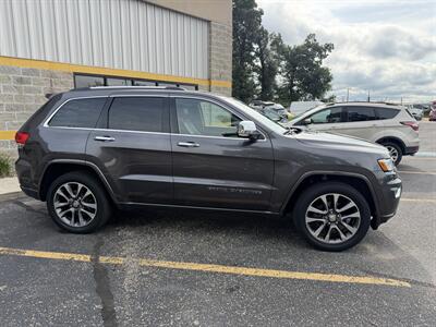 2018 Jeep Grand Cherokee Overland - Photo 9 - Elkhart, IN 46514
