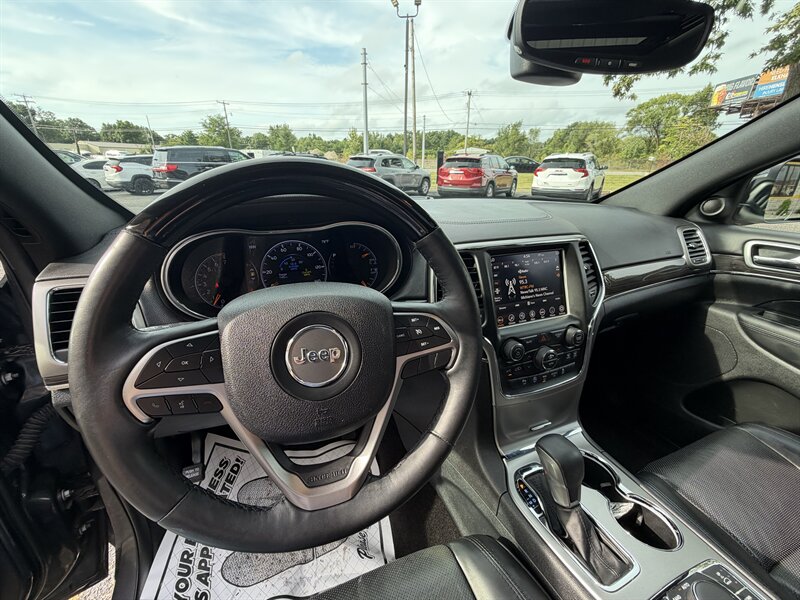 2018 Jeep Grand Cherokee Overland - Photo 19 - Elkhart, IN 46514