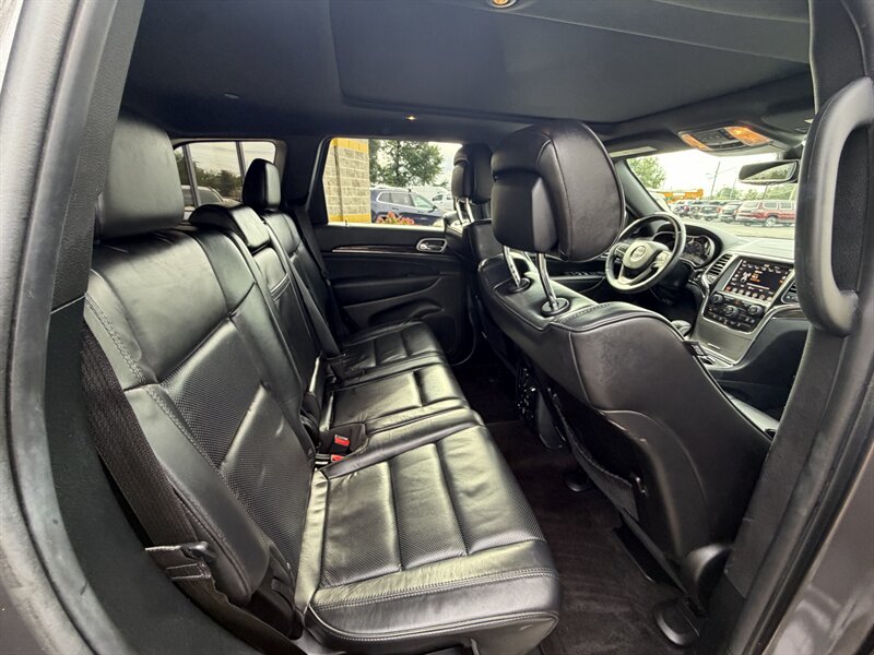 2018 Jeep Grand Cherokee Overland - Photo 15 - Elkhart, IN 46514