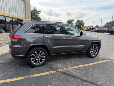 2018 Jeep Grand Cherokee Overland - Photo 8 - Elkhart, IN 46514