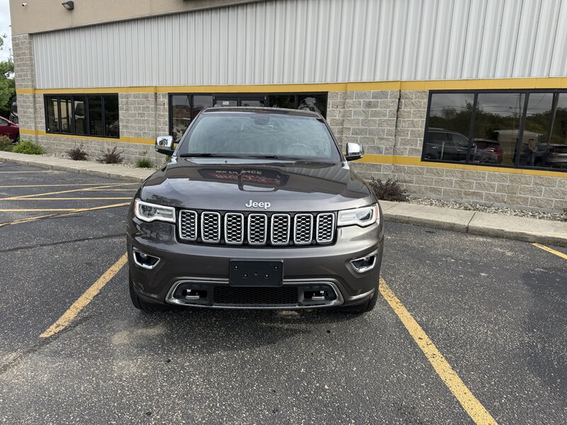 2018 Jeep Grand Cherokee Overland - Photo 12 - Elkhart, IN 46514