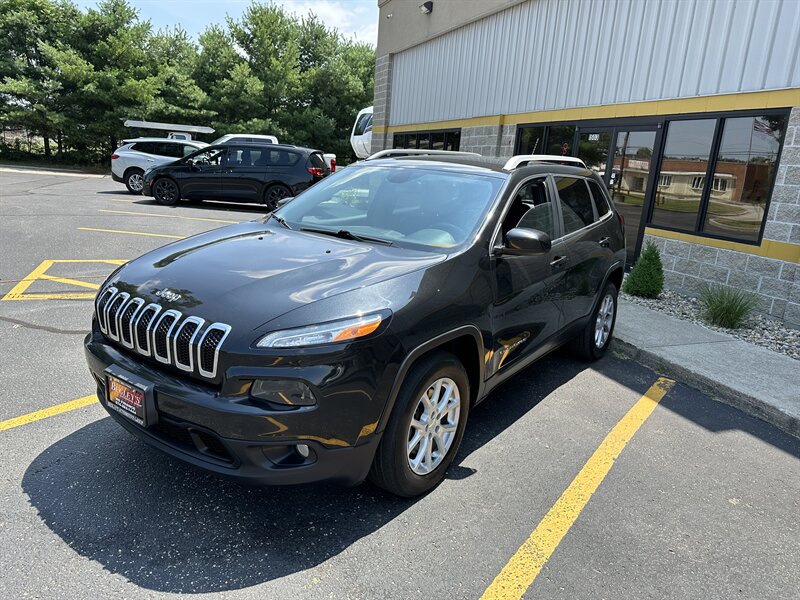 2015 Jeep Cherokee Latitude - Photo 1 - Elkhart, IN 46514
