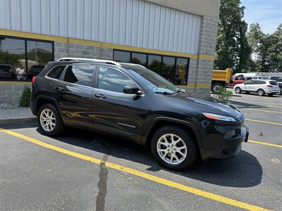 2015 Jeep Cherokee Latitude   - Photo 4 - Elkhart, IN 46514