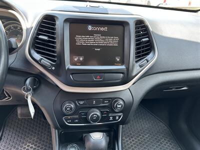 2015 Jeep Cherokee Latitude   - Photo 17 - Elkhart, IN 46514