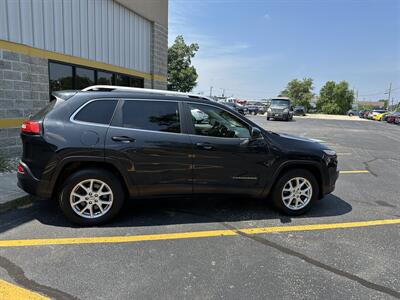 2015 Jeep Cherokee Latitude   - Photo 5 - Elkhart, IN 46514