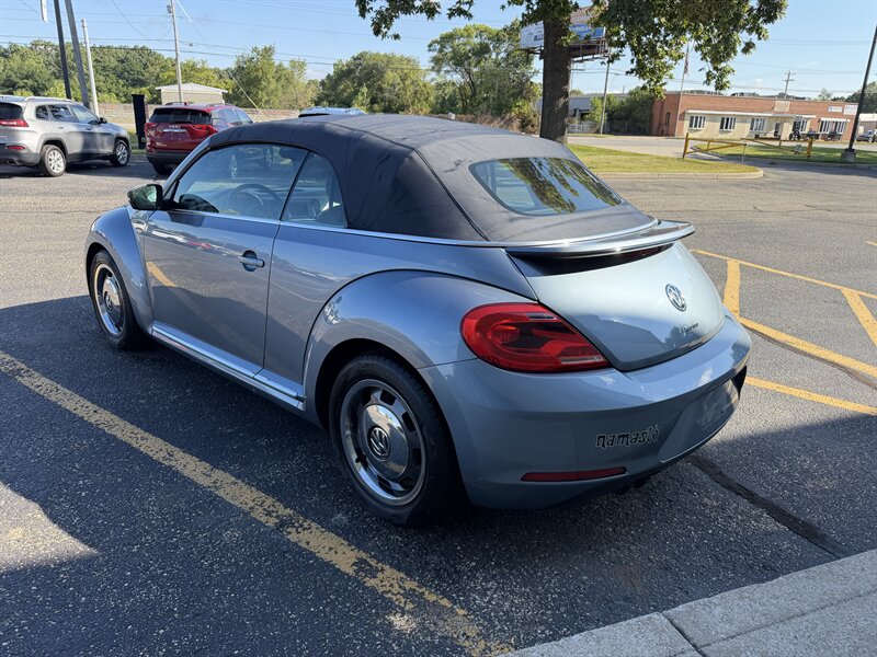 2016 Volkswagen Beetle Convertible 1.8T Denim - Photo 3 - Elkhart, IN 46514