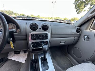 2003 Jeep Liberty Limited   - Photo 17 - Elkhart, IN 46514