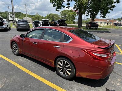 2016 Nissan Altima 2.5 SL   - Photo 7 - Elkhart, IN 46514