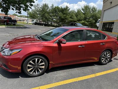 2016 Nissan Altima 2.5 SL   - Photo 3 - Elkhart, IN 46514