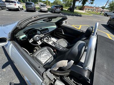 2003 BMW Z4 2.5i   - Photo 12 - Elkhart, IN 46514