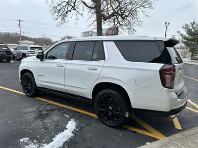 2022 Chevrolet Tahoe High Country   - Photo 4 - Elkhart, IN 46514