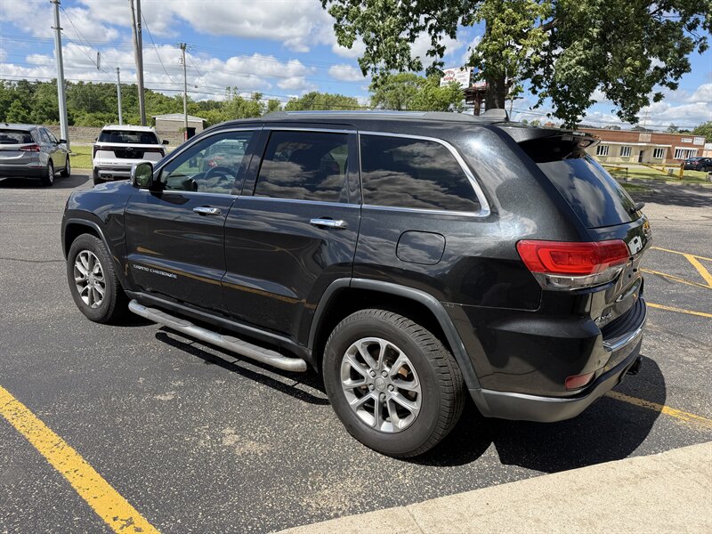 2014 Jeep Grand Cherokee Limited - Photo 4 - Elkhart, IN 46514