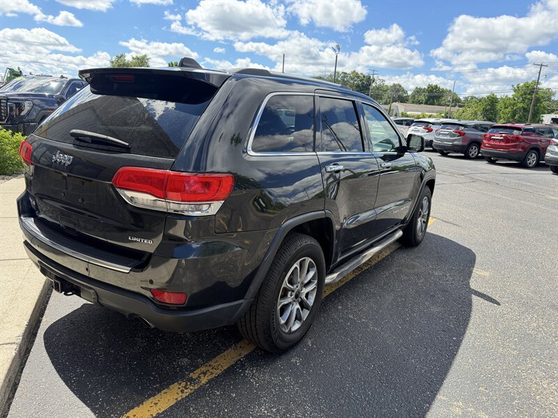 2014 Jeep Grand Cherokee Limited - Photo 7 - Elkhart, IN 46514