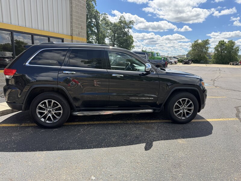 2014 Jeep Grand Cherokee Limited - Photo 8 - Elkhart, IN 46514