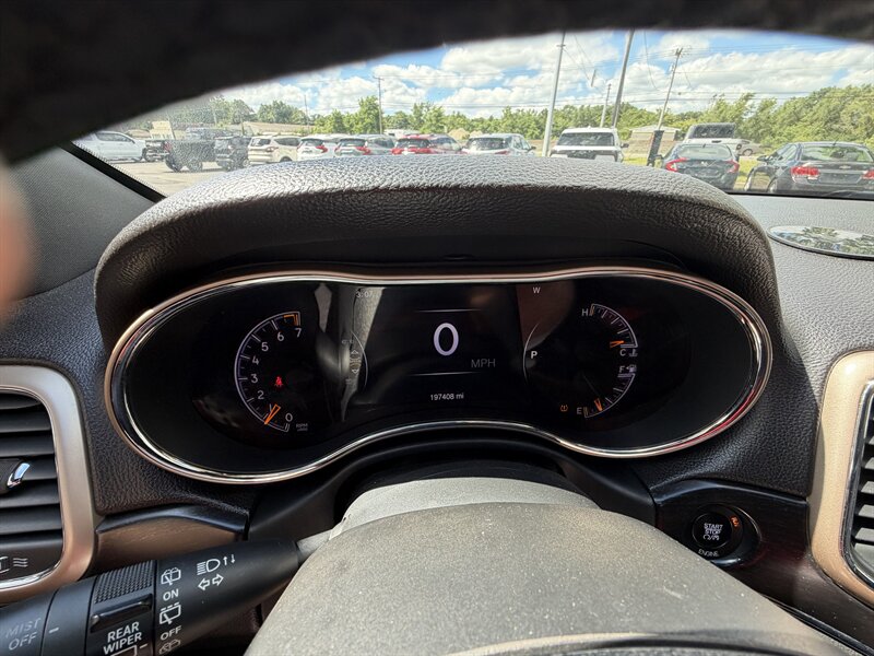 2014 Jeep Grand Cherokee Limited - Photo 16 - Elkhart, IN 46514