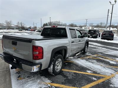 2011 Chevrolet Silverado 1500 LT   - Photo 5 - Elkhart, IN 46514