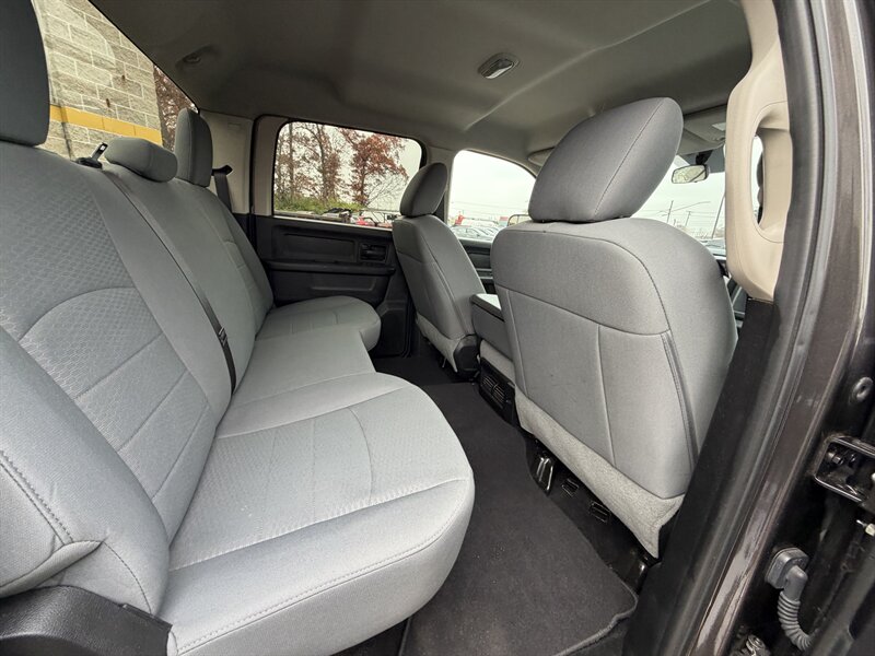 2016 RAM 2500 Tradesman - Photo 27 - Elkhart, IN 46514