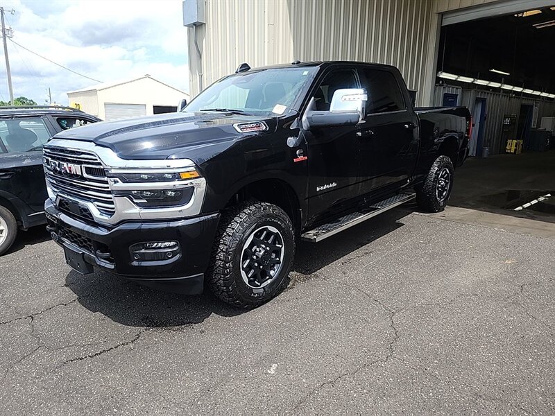 2026 RAM 2500 Laramie   - Photo 1 - Elkhart, IN 46514
