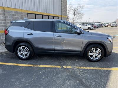 2020 GMC Terrain SLE   - Photo 9 - Elkhart, IN 46514