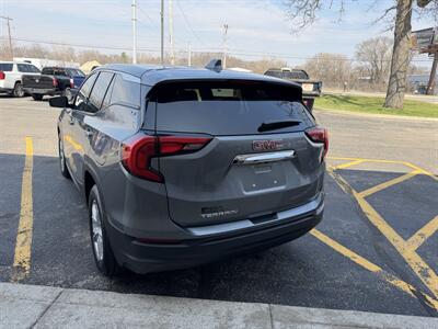 2020 GMC Terrain SLE   - Photo 5 - Elkhart, IN 46514